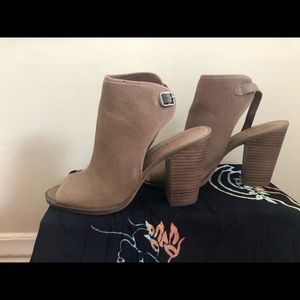 Lucky Brand Beige Heel